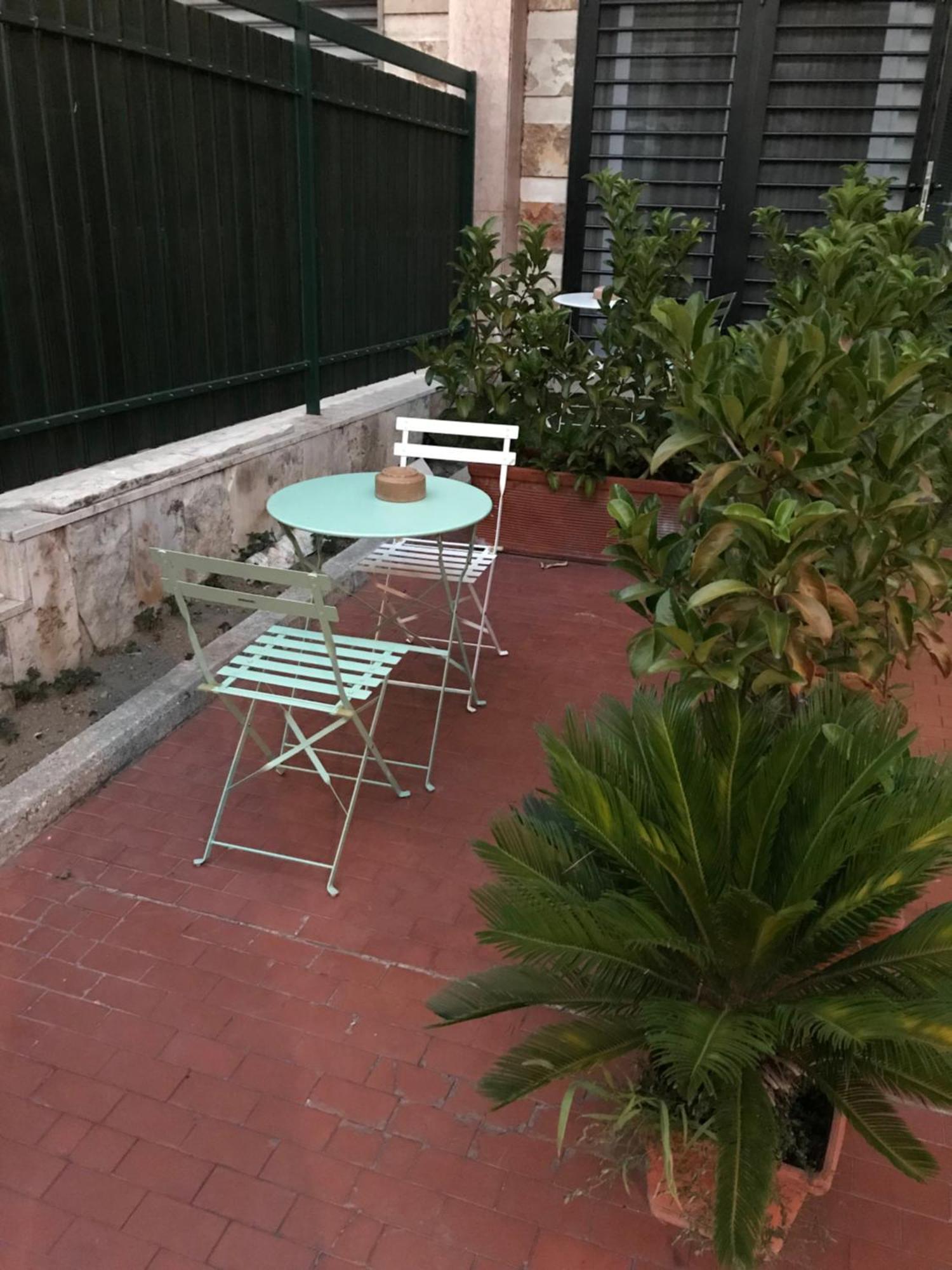 Domus Vesuvio Bed and Breakfast San Giorgio a Cremano Eksteriør billede